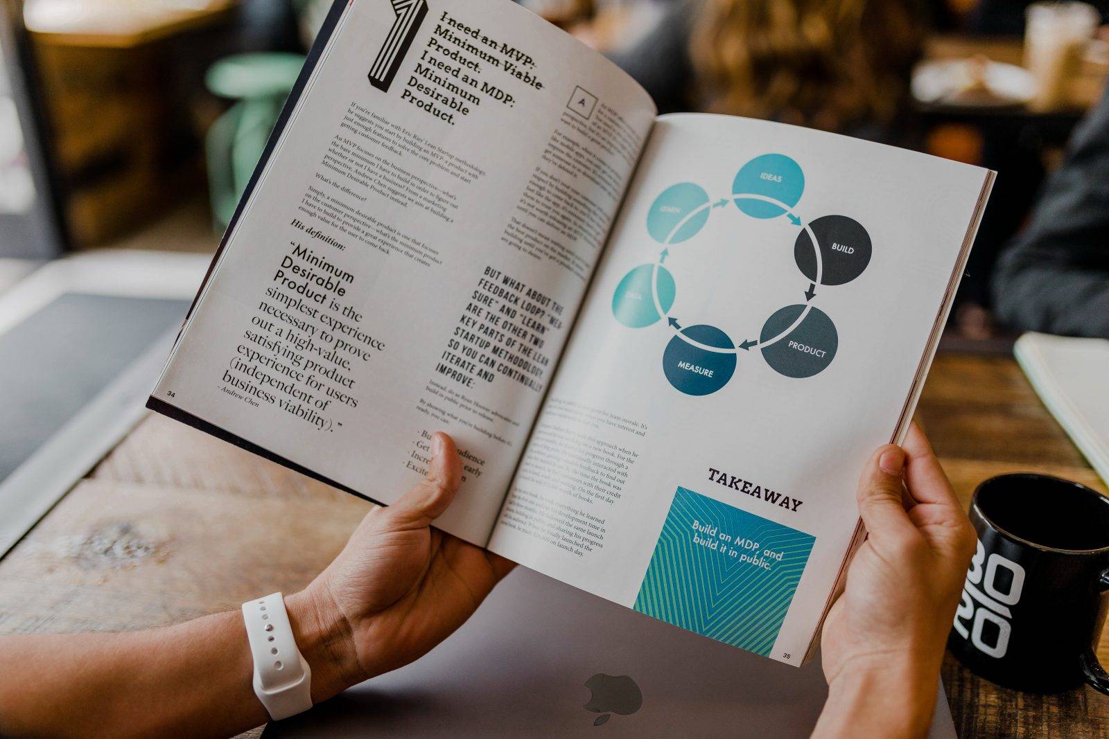 Egal PDF-Bewerbungsmappe oder Print-Bewerbung: Auf eine ansprechende Gestaltung sollte man immer  achten - es aber auch nicht übertreiben